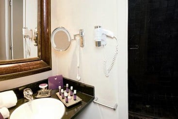 هتل Chic&basic Habana Hoose