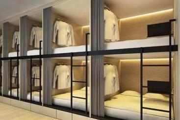 هتل کپسول 7 Wonders Boutique Capsule