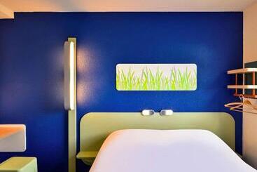 Отель Ibis Budget Versailles Trappes