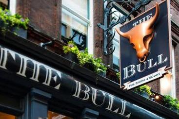 هتل The Bull And The Hide