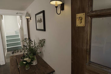 Middleton Lodge