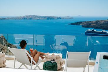هتل Casasunsha Hybrid Retreat Santorini