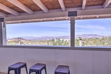 קוטג'' Rustic Bullhead City Retreat W/ Porch & Views