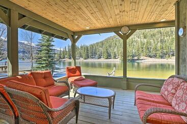 Сельский дом Sunsoaked Hideaway On Lake San Cristobal!