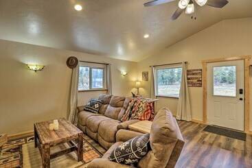 بيت ريفى Cozy Cabin W/ Fire Pit & Bbq: 7mi To West Glacier!
