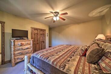 コテージ Eagle View Lodge   Luxury Home With Hot Tub!