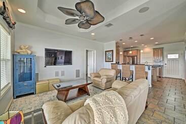 کلبه Waterfront Rockport Home W/ Dock & 3 Kayaks!