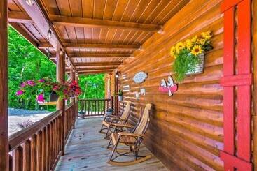 קוטג'' Almost Heaven Too  50 Acre Escape W/ Pond!