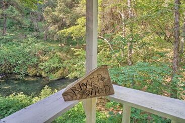 별장 Outdoor Adventure: Tranquil Creekside Retreat