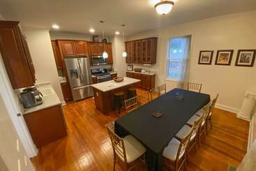 茅舍 Thomson Farm  Classic Home < 10 Mi To Vineyards!