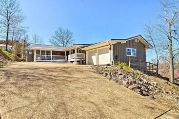 بيت ريفى Beautiful Lakeview Home: Near Bull Shoals Lake!