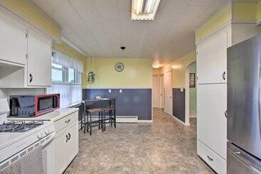 コテージ Quiet Elizabethville Home W/ Fire Pit + Views