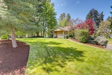 بيت ريفى Well Appointed Mckenna Home: Fire Pit & Deck!