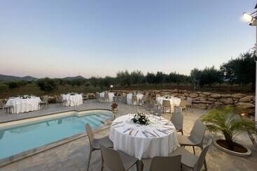 تختخواب و صبحانه Relais Del Sole