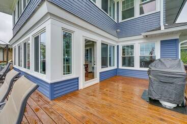 کلبه Riverfront St Clair Home   Walk To Downtown!