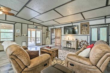 별장 Waterfront Bay St Louis Beach House W/ Deck!