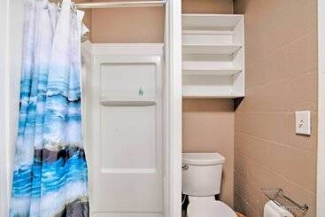 بيت ريفى Hernando Beach Home W/ Pool & Canal Access!