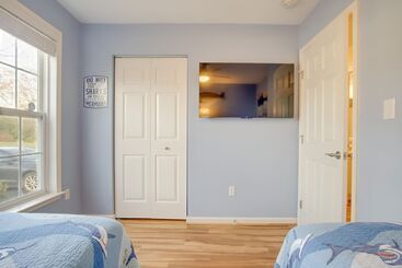 کلبه Lovely Ocean View Retreat, 3 Mi To Bethany Beach!