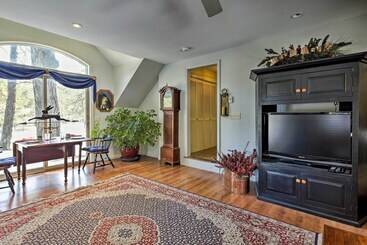 茅舍 Pet Friendly Cape Cod Home W/ Deck 2 Mi To Beaches