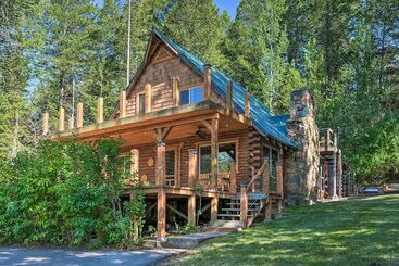 بيت ريفى Alpine Adventures: Cozy Log Cabin W/ Deck & Views!