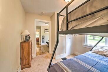 بيت ريفى Lucky Dawg  Pet Friendly Abode Near St Louis!