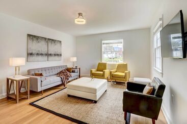 茅舍 Modern Elkton Vacation Rental: Fire Pit & Grill!