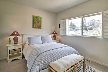 コテージ Spacious Lakeport Home W/ Dock & Mtn Views!