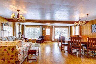 קוטג'' Cozy Echo Lake Cabin Near Snowmobiling Trail!