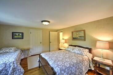 بيت ريفى Family Friendly Fish Creek  Cape House  W/ Deck!