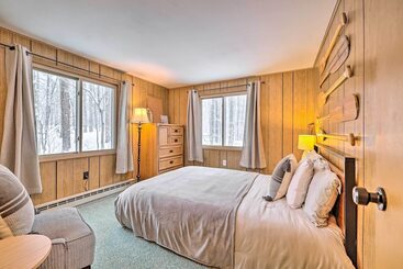 קוטג'' 1 Block To Lake: Poconos Getaway W/ Fire Pit!