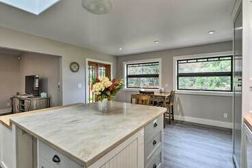 بيت ريفى Quiet & Cozy Eureka Home Near Sequoia Park & Zoo!