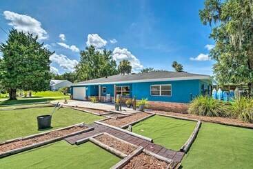 بيت ريفى Crystal River Retreat W/ Mini Golf Course!
