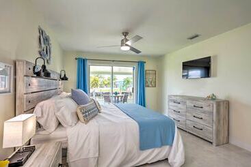 Сельский дом Ocean Access Jensen Beach Home: Dock & Lanai!