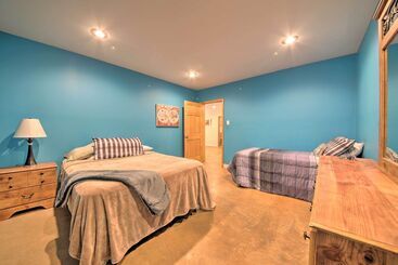 茅舍 Peaceful Custom Carbondale Home W/ Pool, Near Siu!