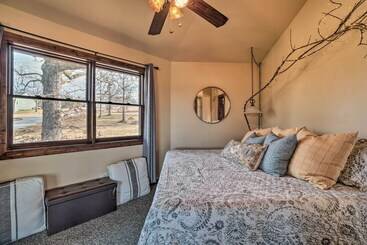 茅舍 Sunset Bluff Treehouse : On Bull Shoals Lake!
