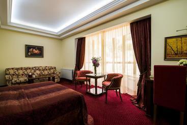 Elegant Hotel & Resort