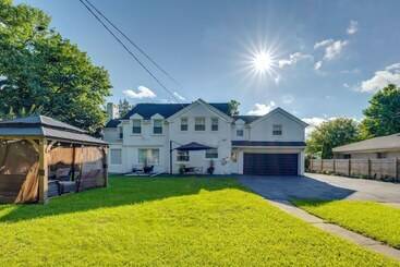 کلبه Luxurious Detroit Home   Walk To Golf & Park!