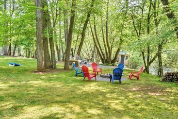 コテージ Riverfront Hayesville Retreat: Fishing & Kayaking!