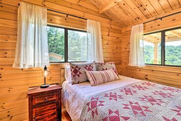 コテージ Grill & River Access: Tiny Cabin In Sparta!