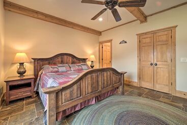 茅舍 Franklin Cabin W/ Hot Tub + Pool Table!
