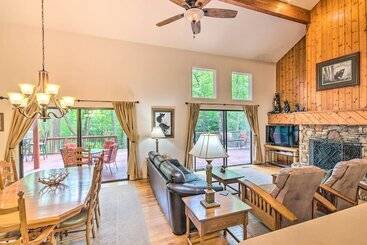 コテージ Lake Toxaway Cabin W/fire Pit   1mi To Marina