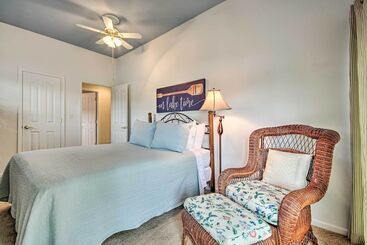 Сельский дом Waterfront Lake Ozark Home W/ Decks, Fire Pit