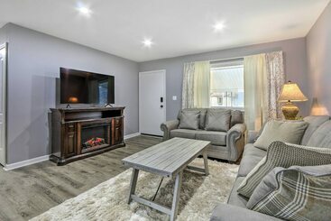 کلبه Columbus Home Just Minutes From Downtown!