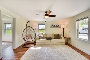 بيت ريفى Cozy Fair Play Home W/ Deck 4 Mi To Lake Hartwell!
