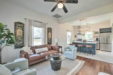 کلبه Cozy Home In Historic Area ~ 2 Mi To Main St!