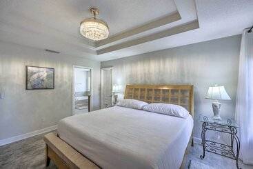 بيت ريفى Elegant Fernandina Beach Home: Patio & Fenced Yard