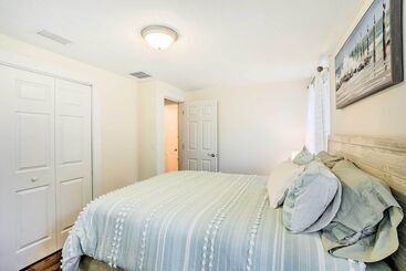 بيت ريفى Historic Tarpon Springs Abode ~ 3 Mi To Beach