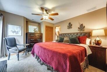 بيت ريفى Lake View Home In Blue Eye W/ Hot Tub & Fire Pit!
