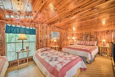Сельский дом Peaceful  Black Fork Cabin 1    Fish On Site!