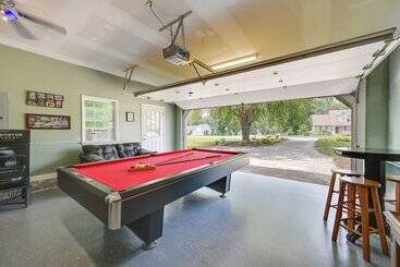 קוטג'' Family Home W/ Pool ~ 11 Mi To Greensboro